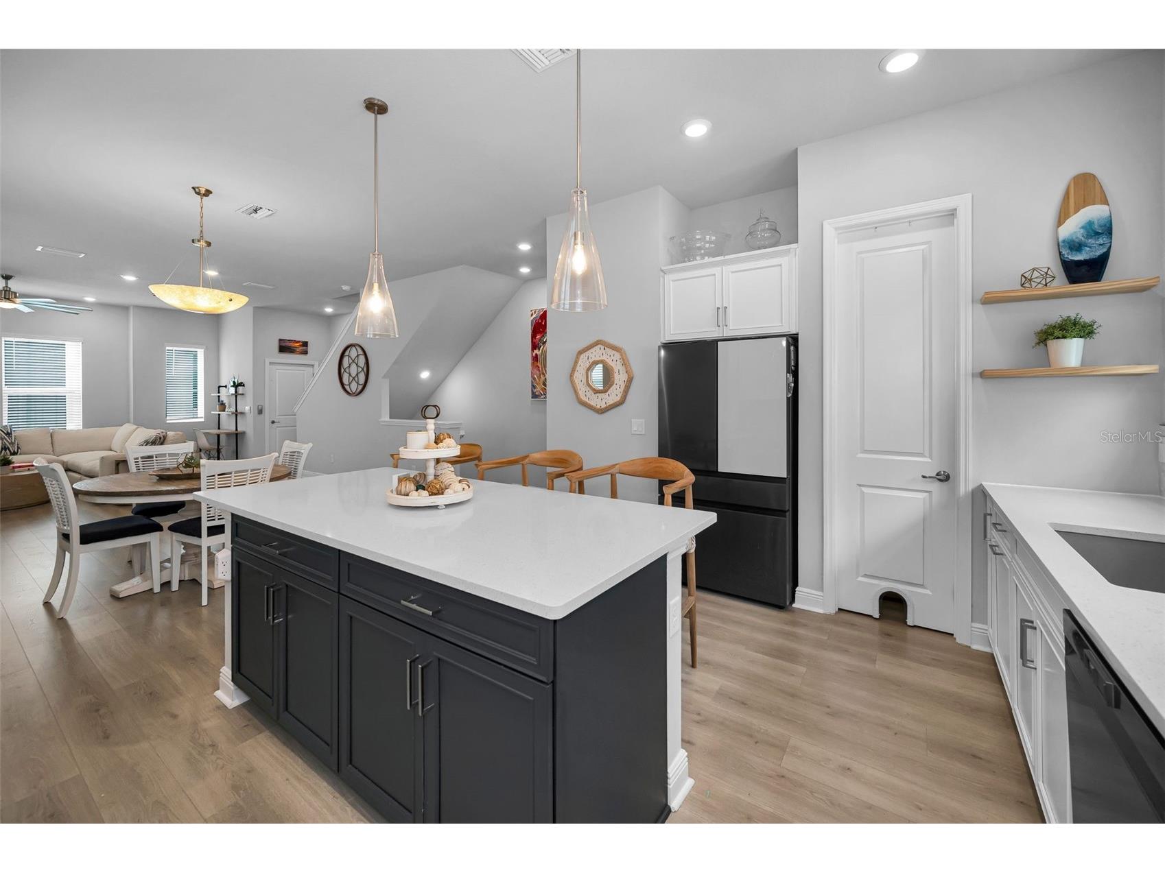 2458 Mangum Court Sarasota FL 34237 TB8523329 image4