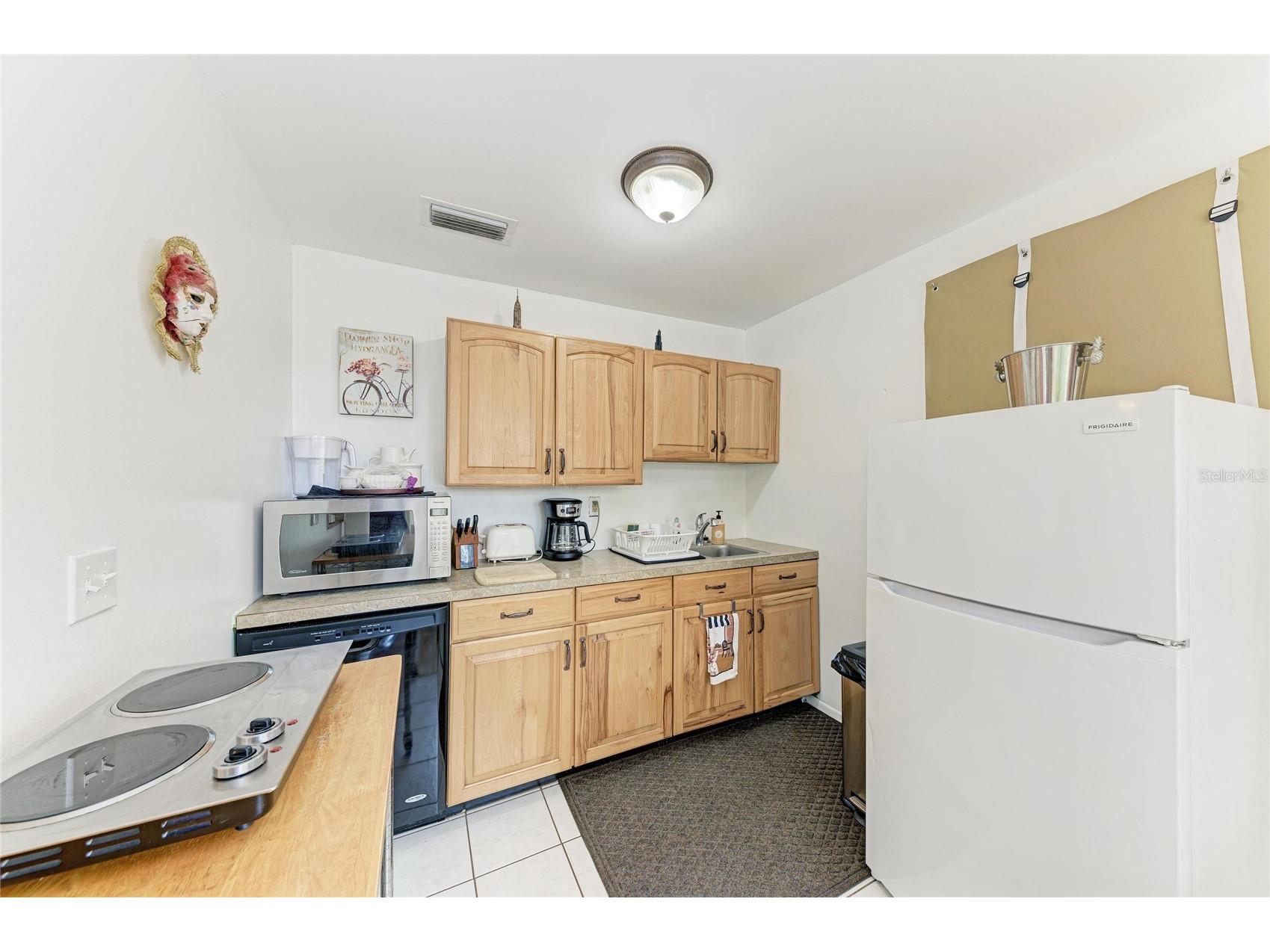 2458 Waldemere Street Sarasota FL 34239 N6144122 image31