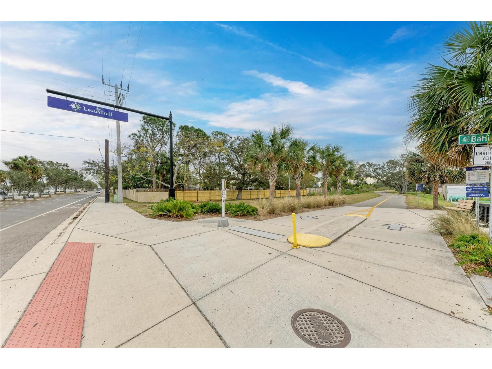 2458 Waldemere Street Sarasota FL 34239 N6144122 image68