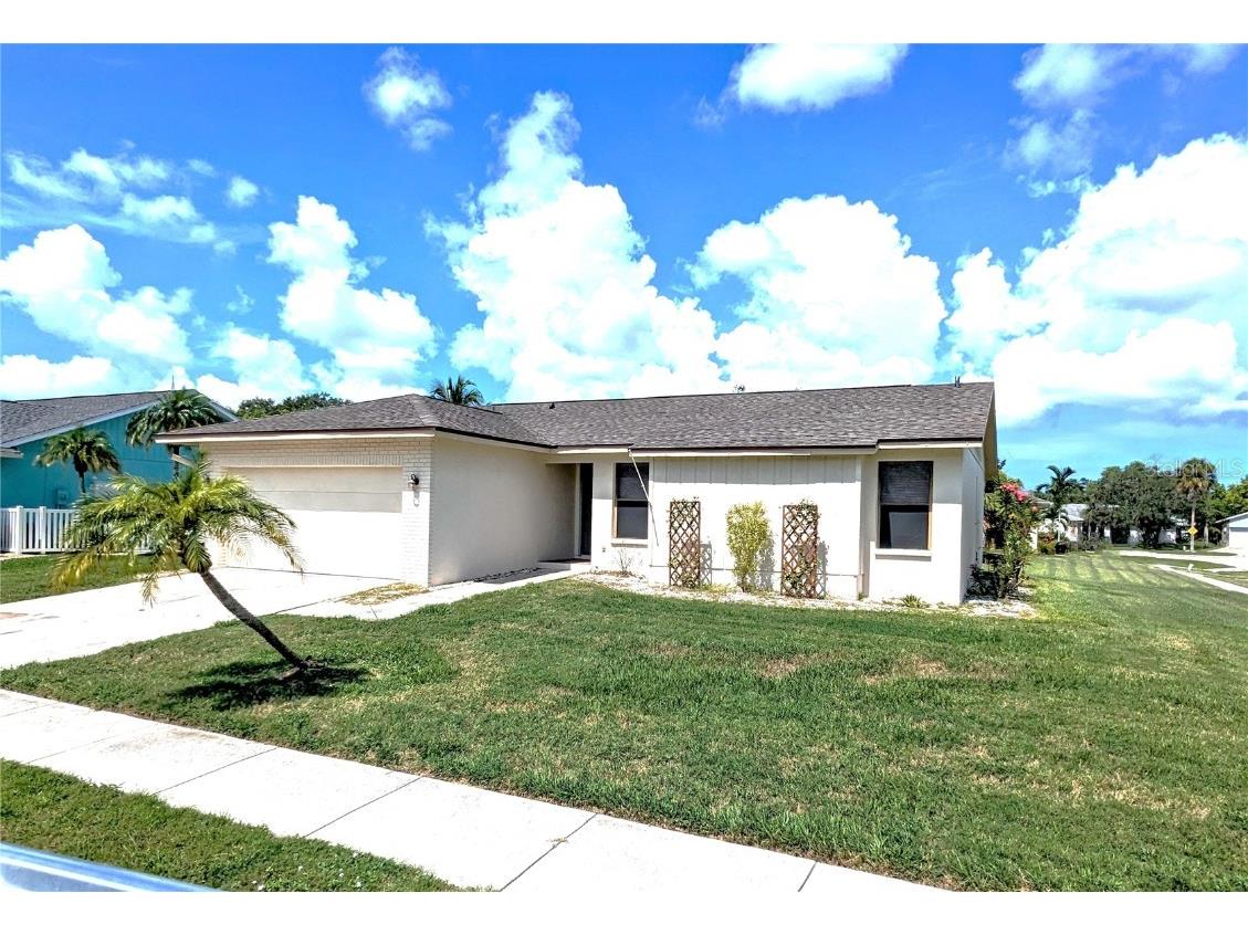 2458 Wood Oak Drive Sarasota FL 34232 A4578150 image1