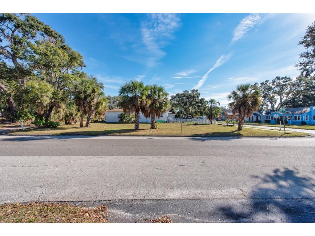 2459 25th Avenue S Saint Petersburg FL 33712 TB8456870 image30