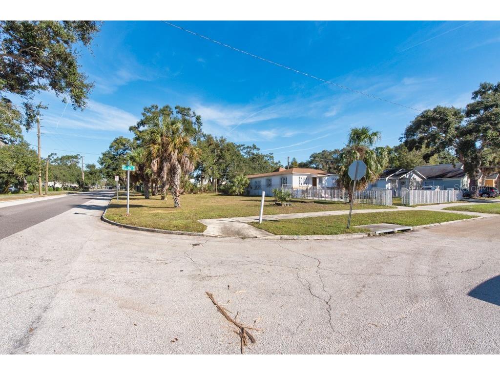 2459 25th Avenue S Saint Petersburg FL 33712 TB8456870 image31