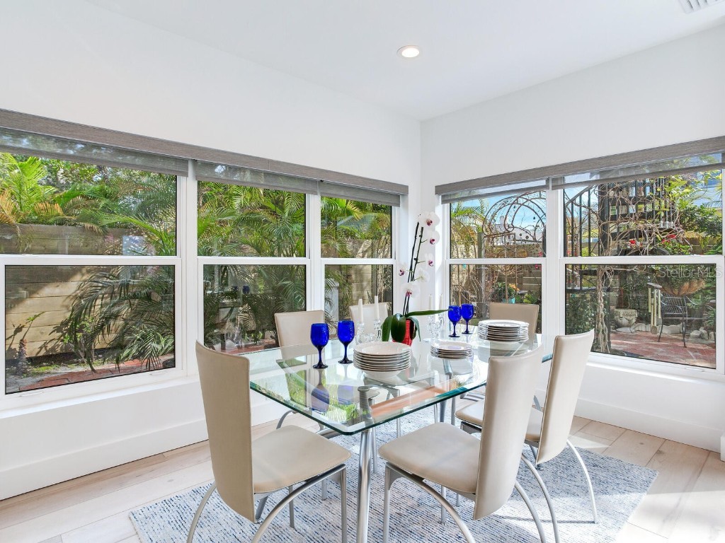 246 22nd Avenue NE Saint Petersburg FL 33704 TB8381370 image13