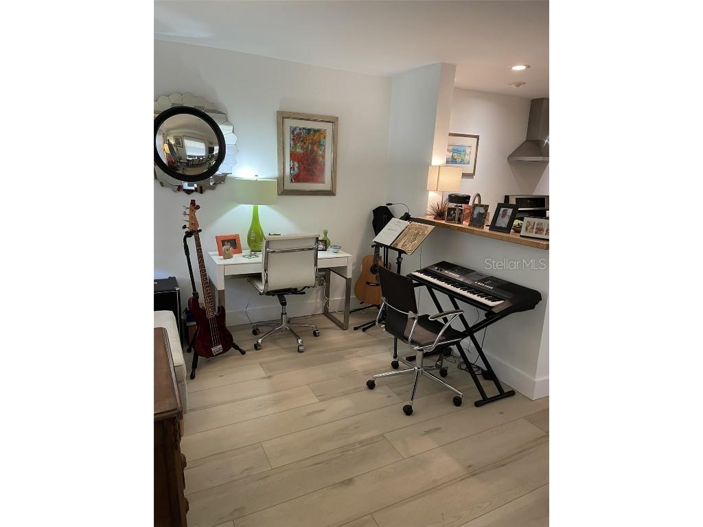 246 22nd Avenue NE Saint Petersburg FL 33704 TB8381370 image9