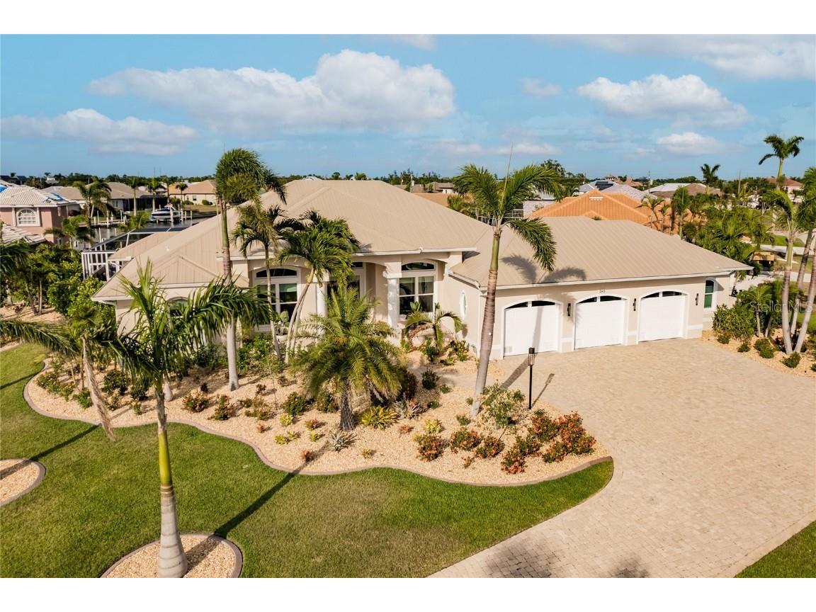 246 Freeport Court Punta Gorda FL 33950 C7473997 image1