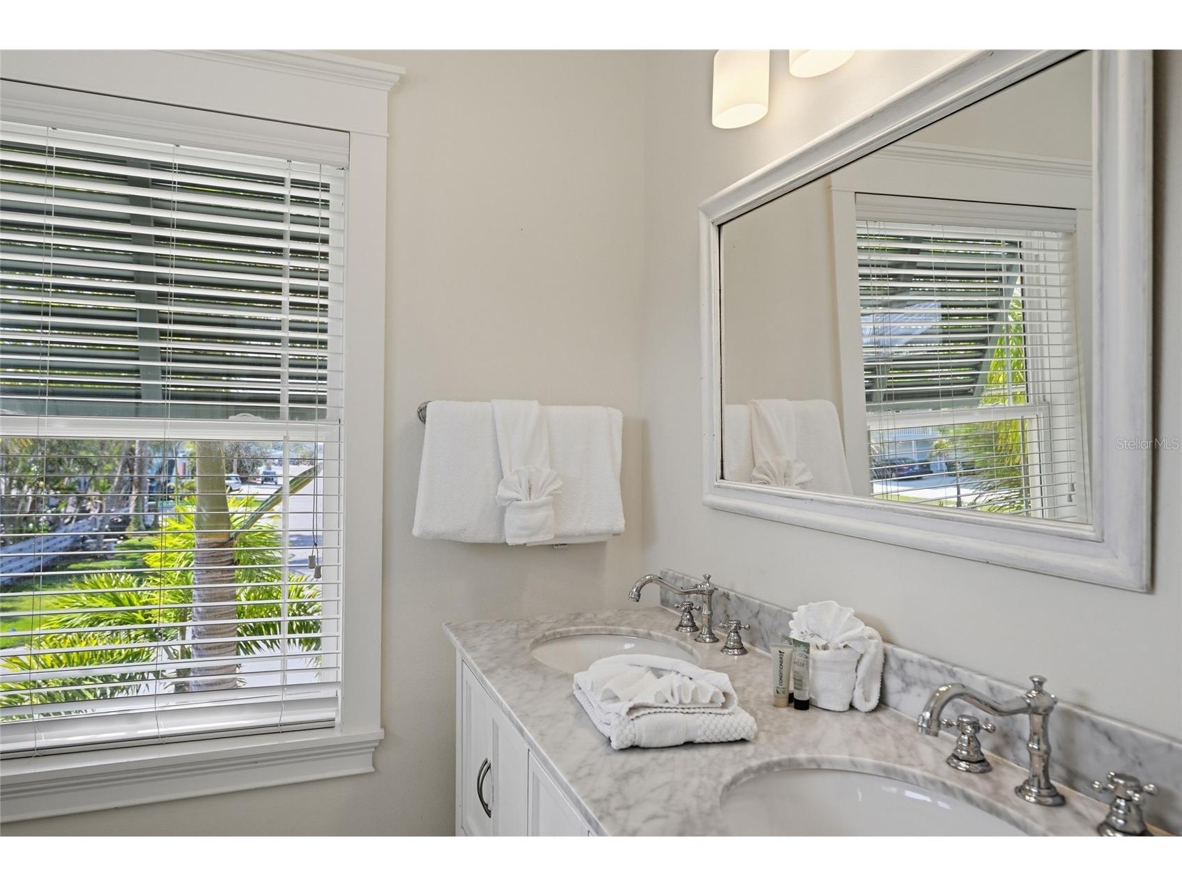 246 Gladiolus Street Anna Maria FL 34216 A4686725 image39