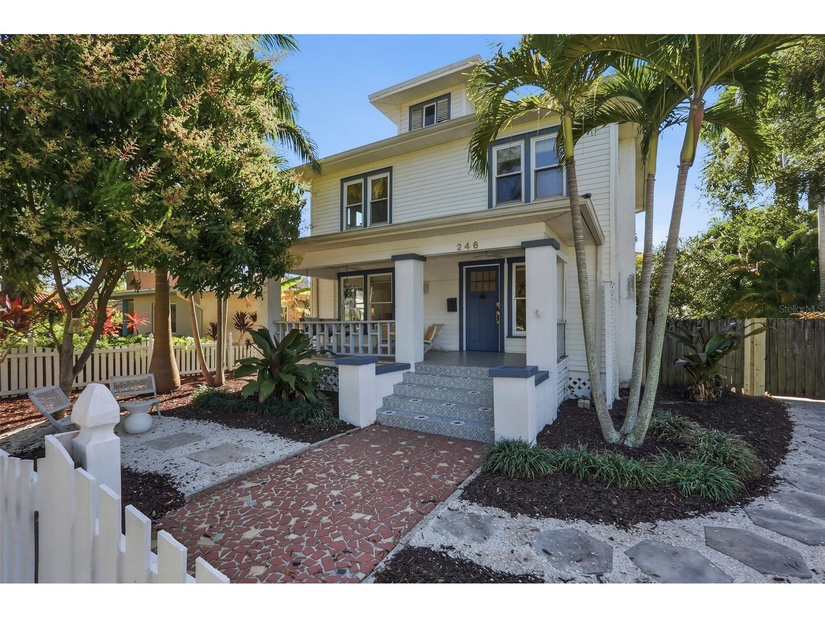 246 NE 19th Ave Ne Saint Petersburg FL 33704 TB8459125 image1
