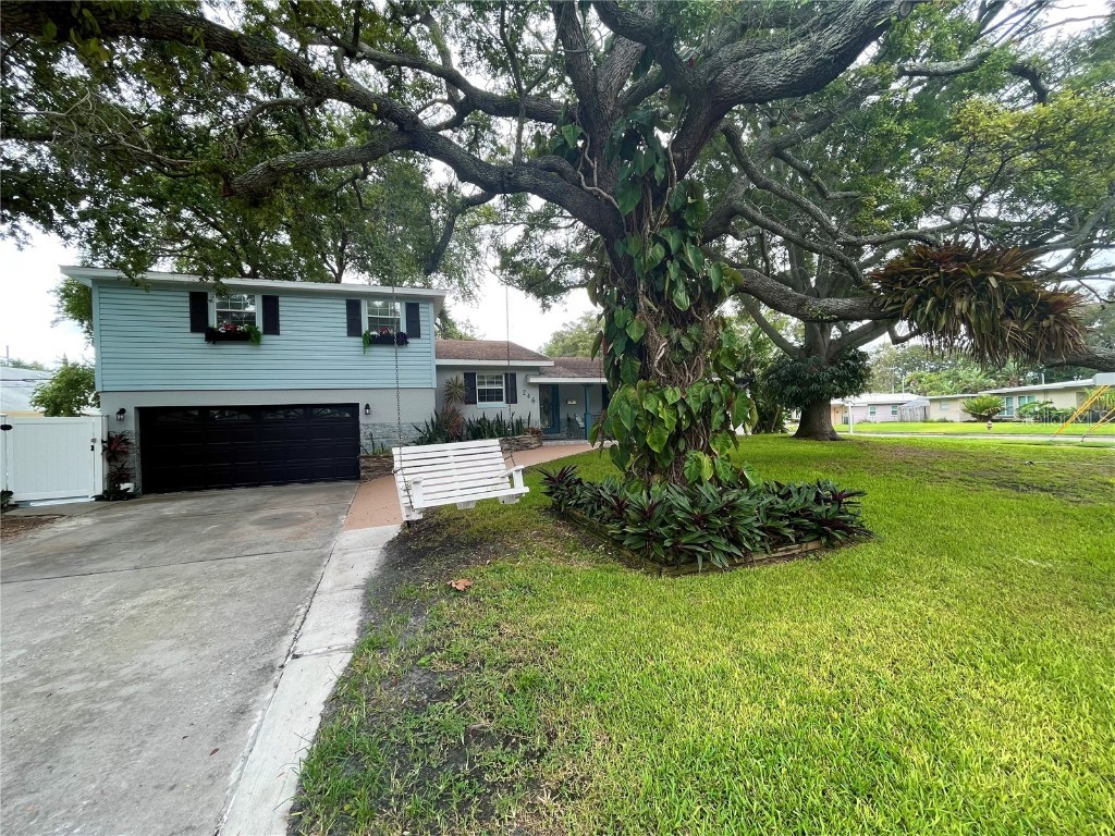 246 Park Circle S Saint Petersburg FL 33707 U8249861 image1