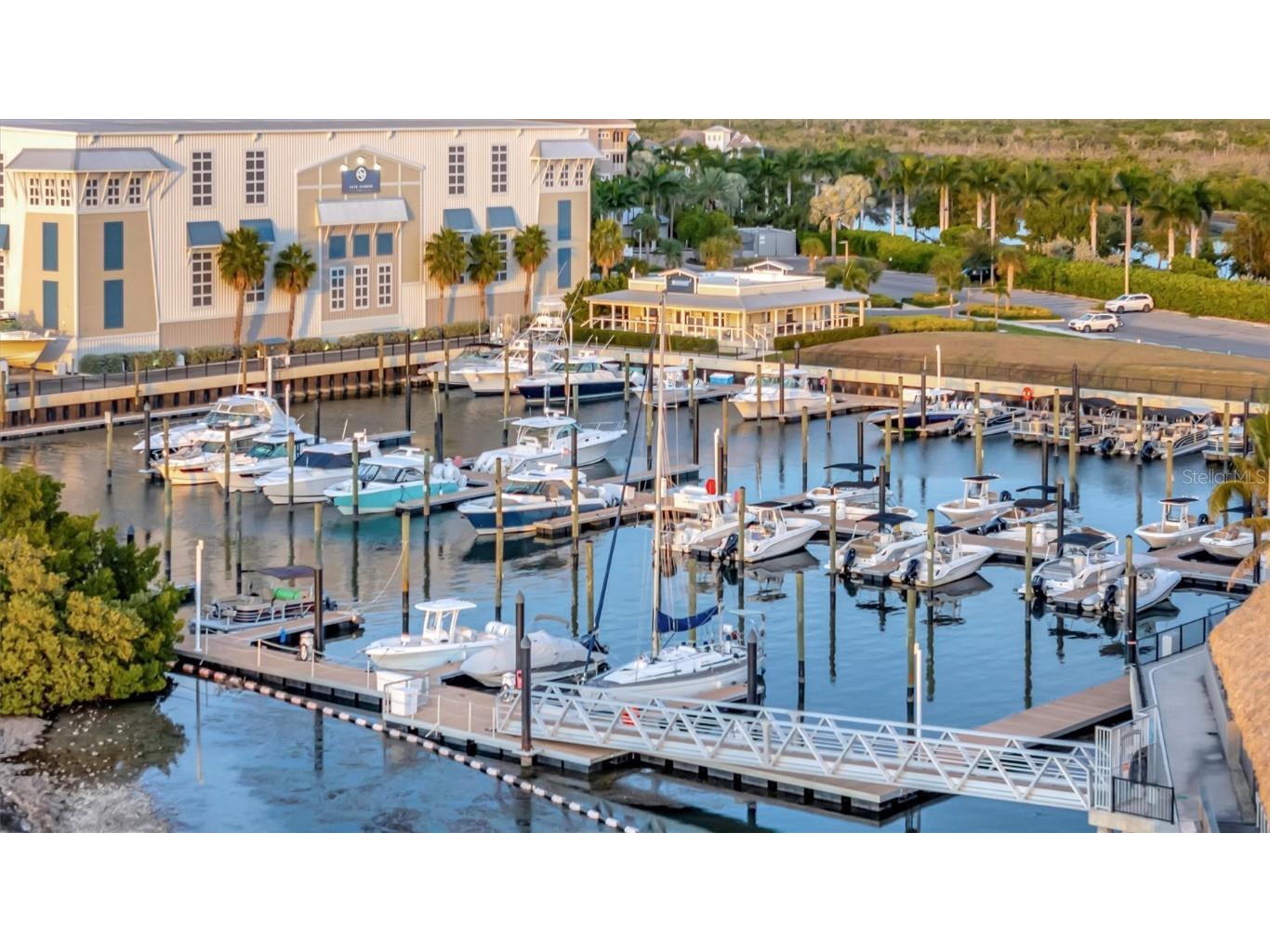 246 Sapphire Lake Drive #201 Bradenton FL 34209 A4670898 image20