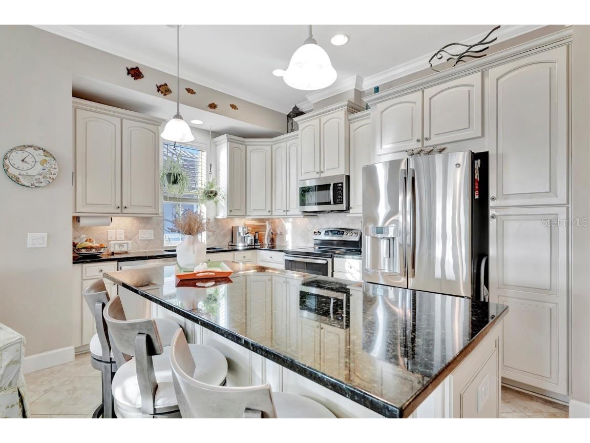 246 Sapphire Lake Drive #201 Bradenton FL 34209 A4670898 image32