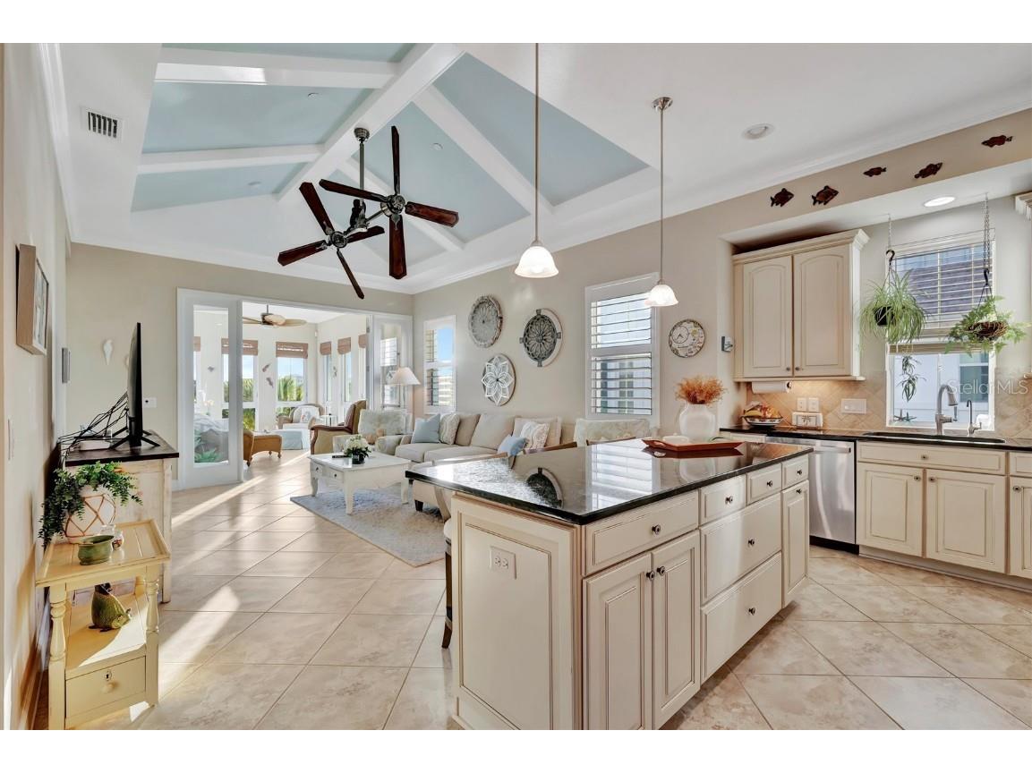 246 Sapphire Lake Drive #201 Bradenton FL 34209 A4670898 image4