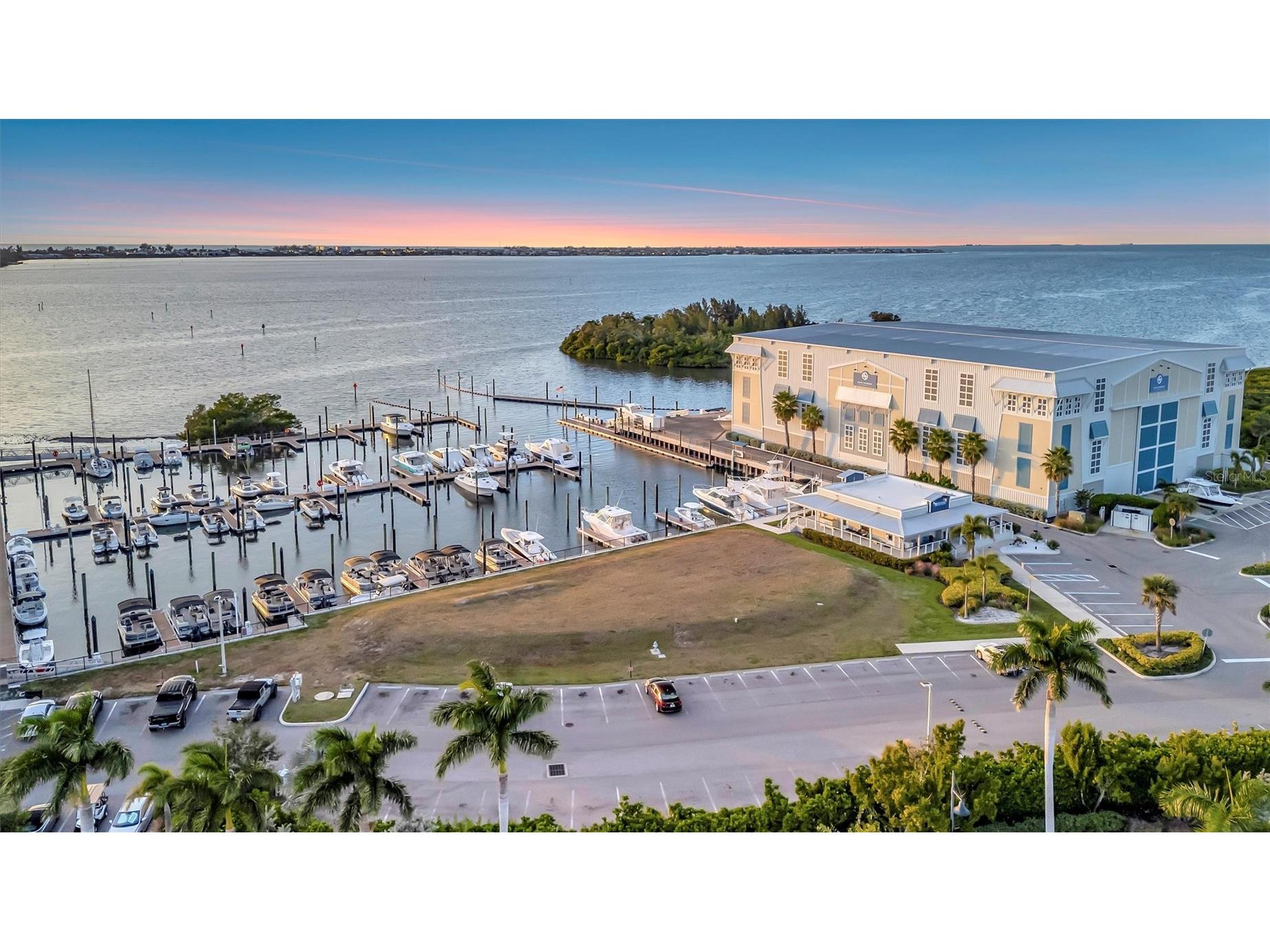 246 Sapphire Lake Drive #201 Bradenton FL 34209 A4693981 image78