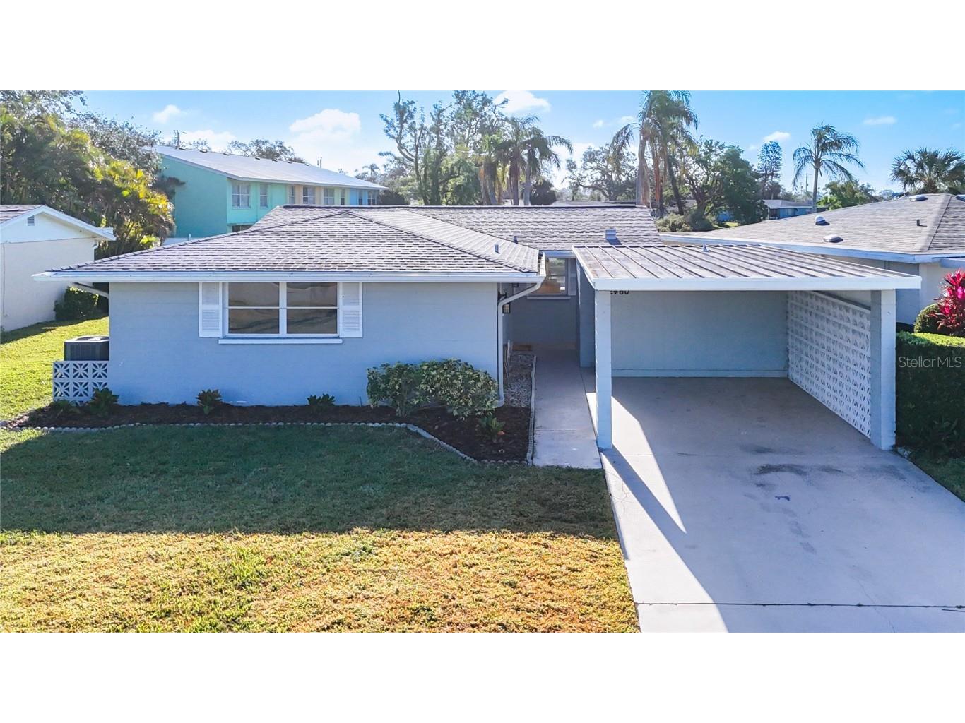 2460 Terry Lane Sarasota FL 34231 - CORAL LAKE TB8331136 image1