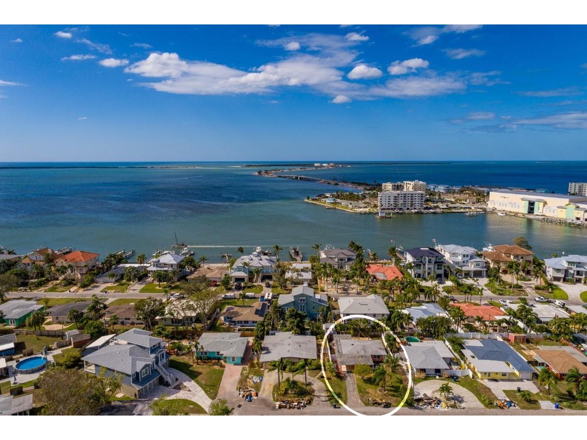 2460 Tradewinds Drive Dunedin FL 34698 TB8318349 image1