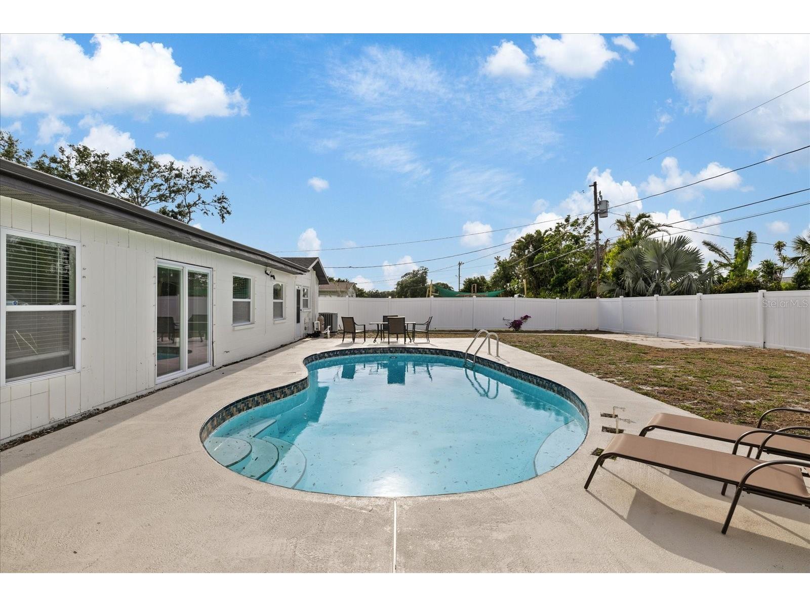 2461 69th Avenue S Saint Petersburg FL 33712 TB8508604 image32