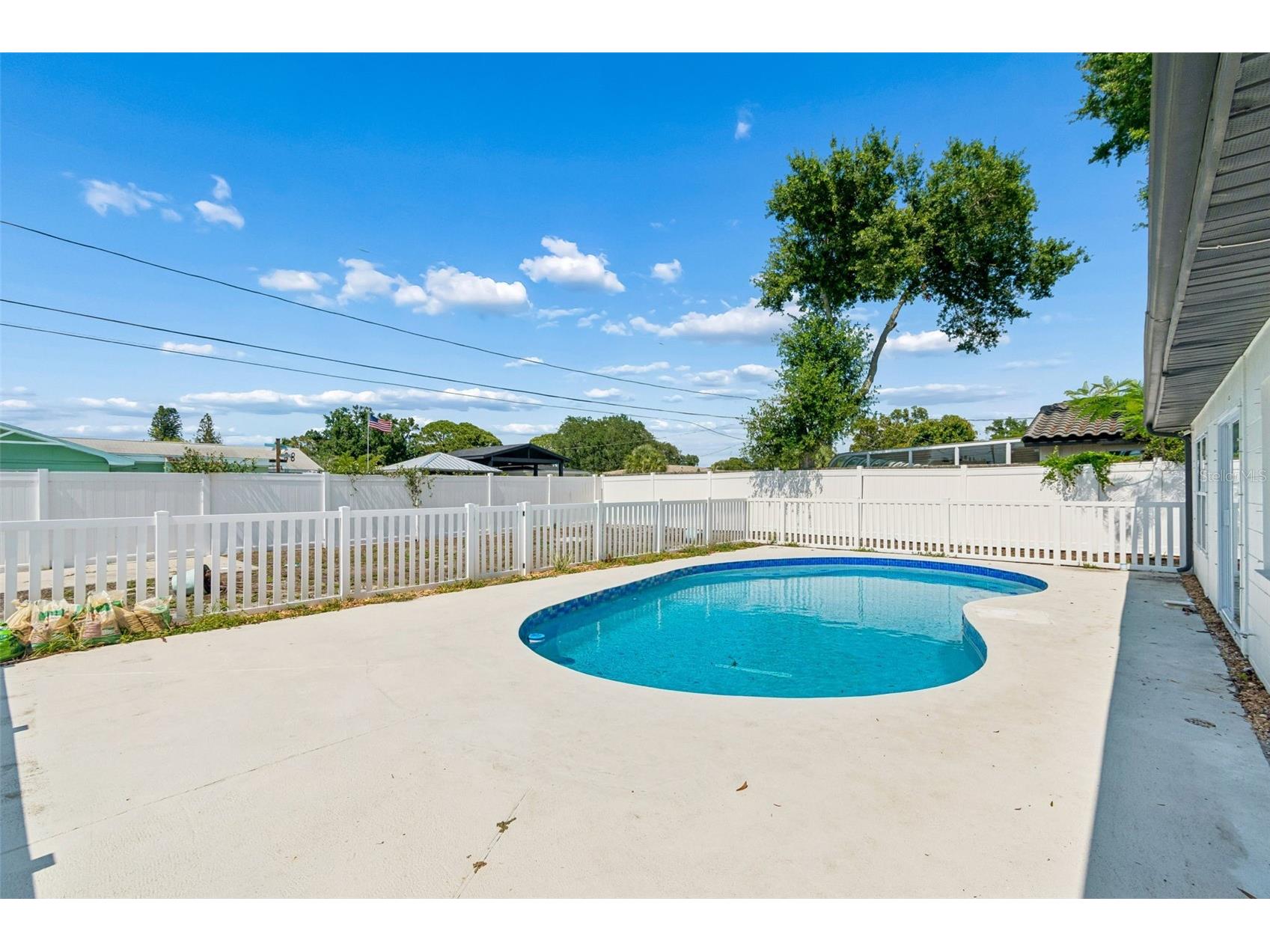 2461 69th Avenue S Saint Petersburg FL 33712 TB8508604 image55