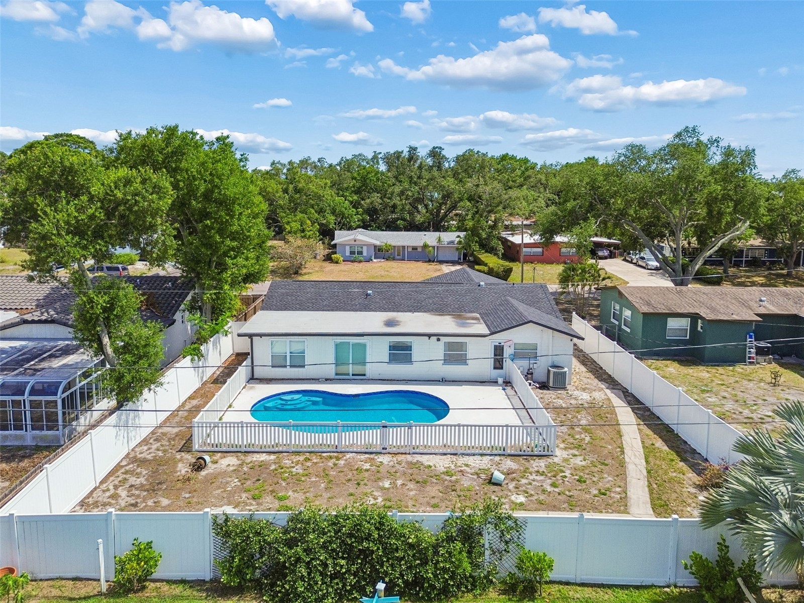 2461 69th Avenue S Saint Petersburg FL 33712 TB8508604 image78
