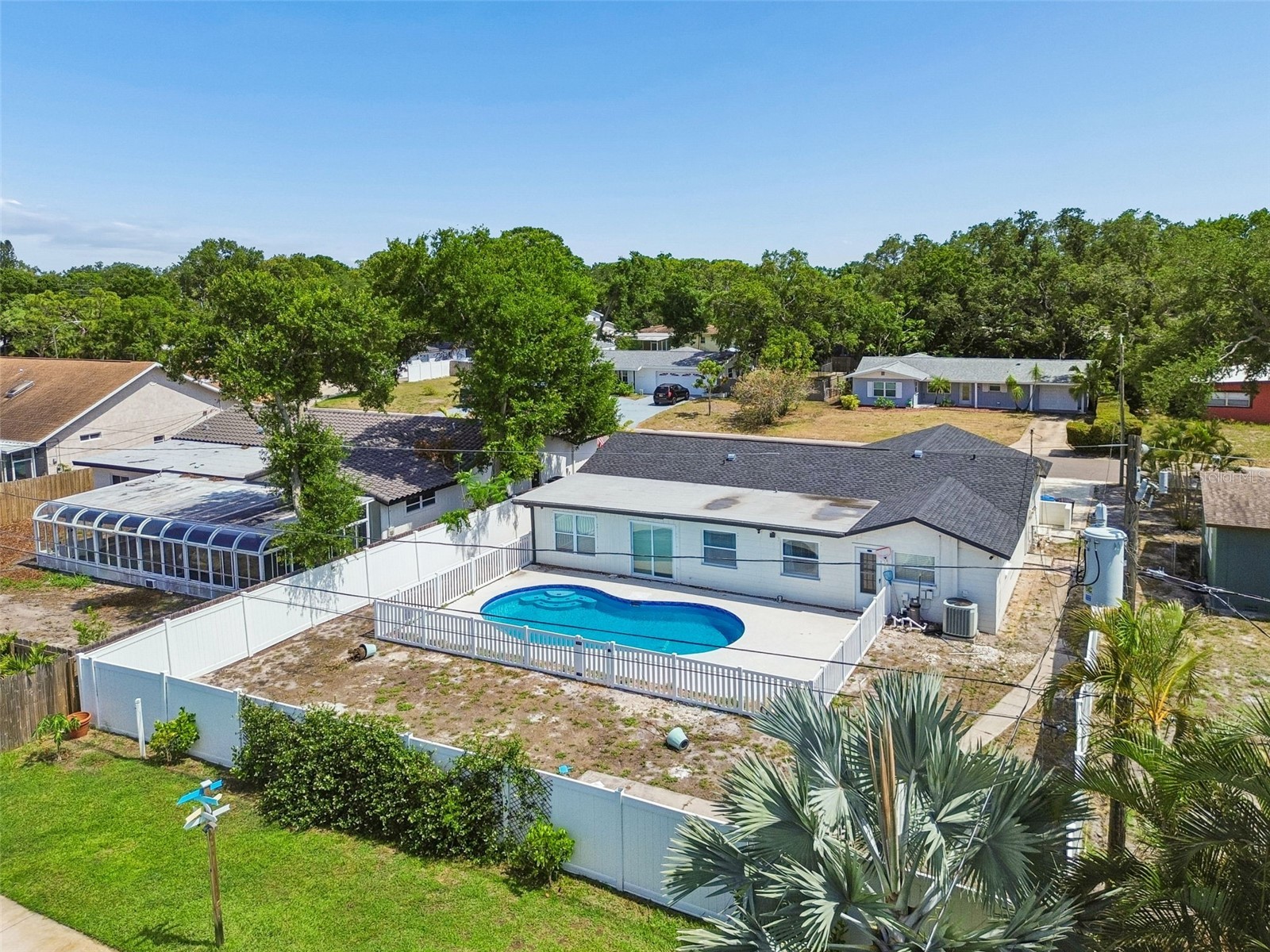 2461 69th Avenue S Saint Petersburg FL 33712 TB8508604 image79
