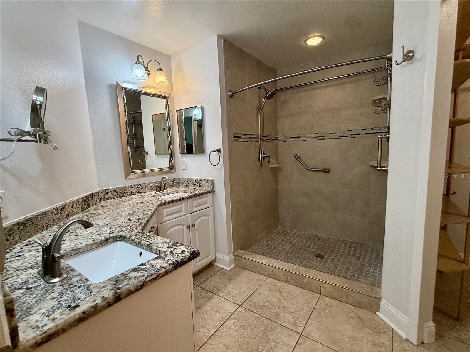 2461 Bentley Drive Palm Harbor FL 34684 TB8513620 image17