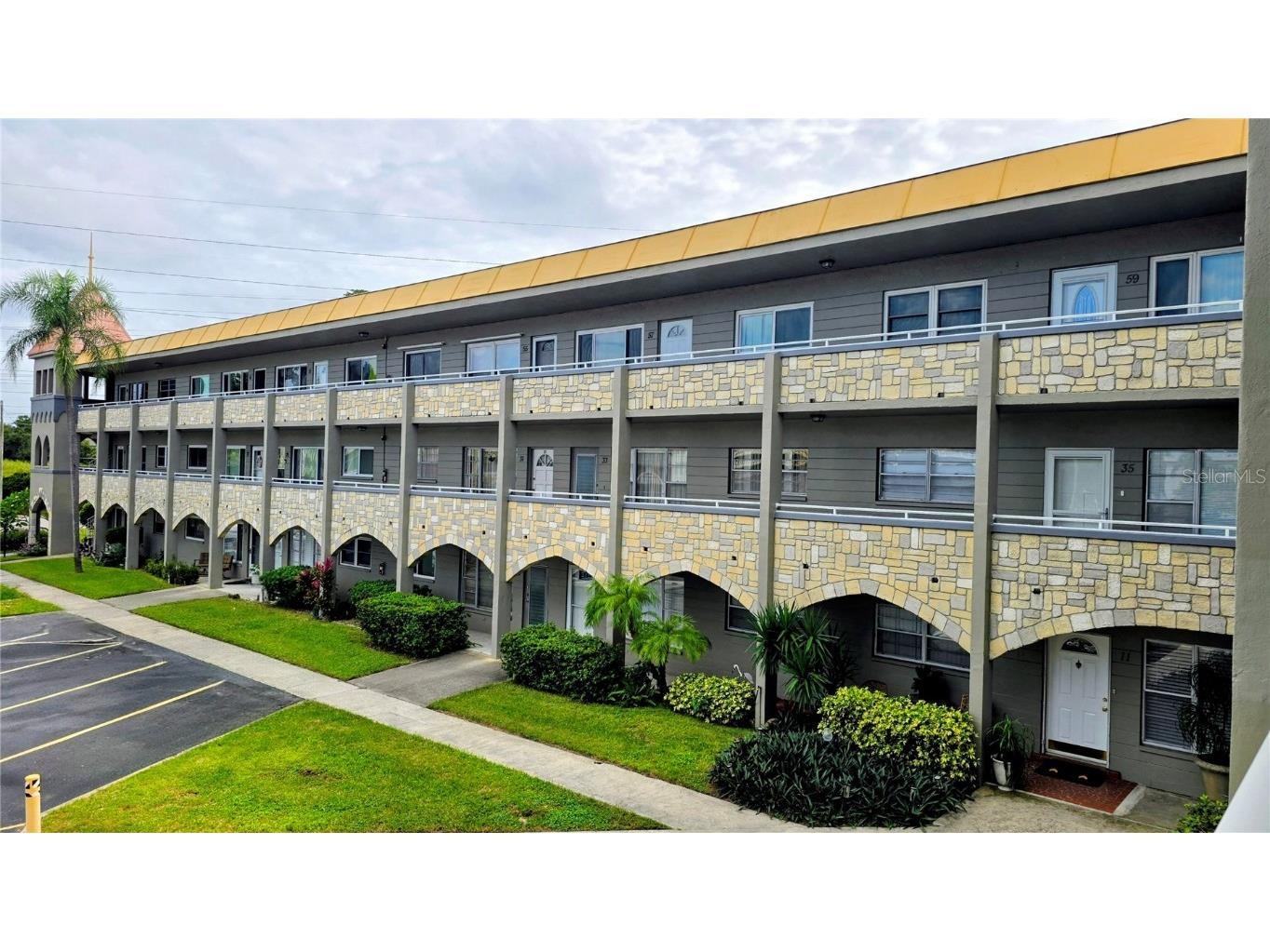 2461 Canadian Way #33 Clearwater FL 33763 TB8430345 image1