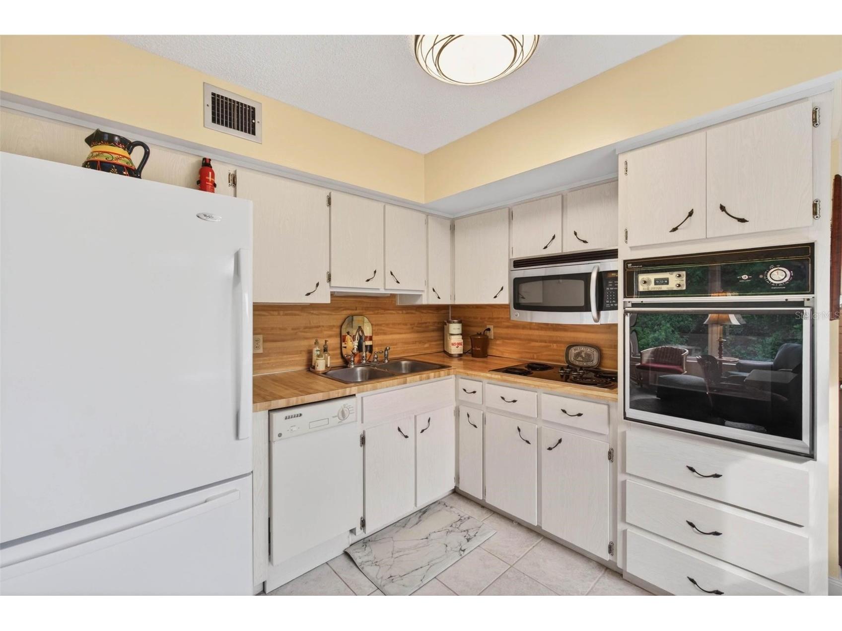 2461 Rhodesian Drive #51 Clearwater FL 33763 TB8504575 image8