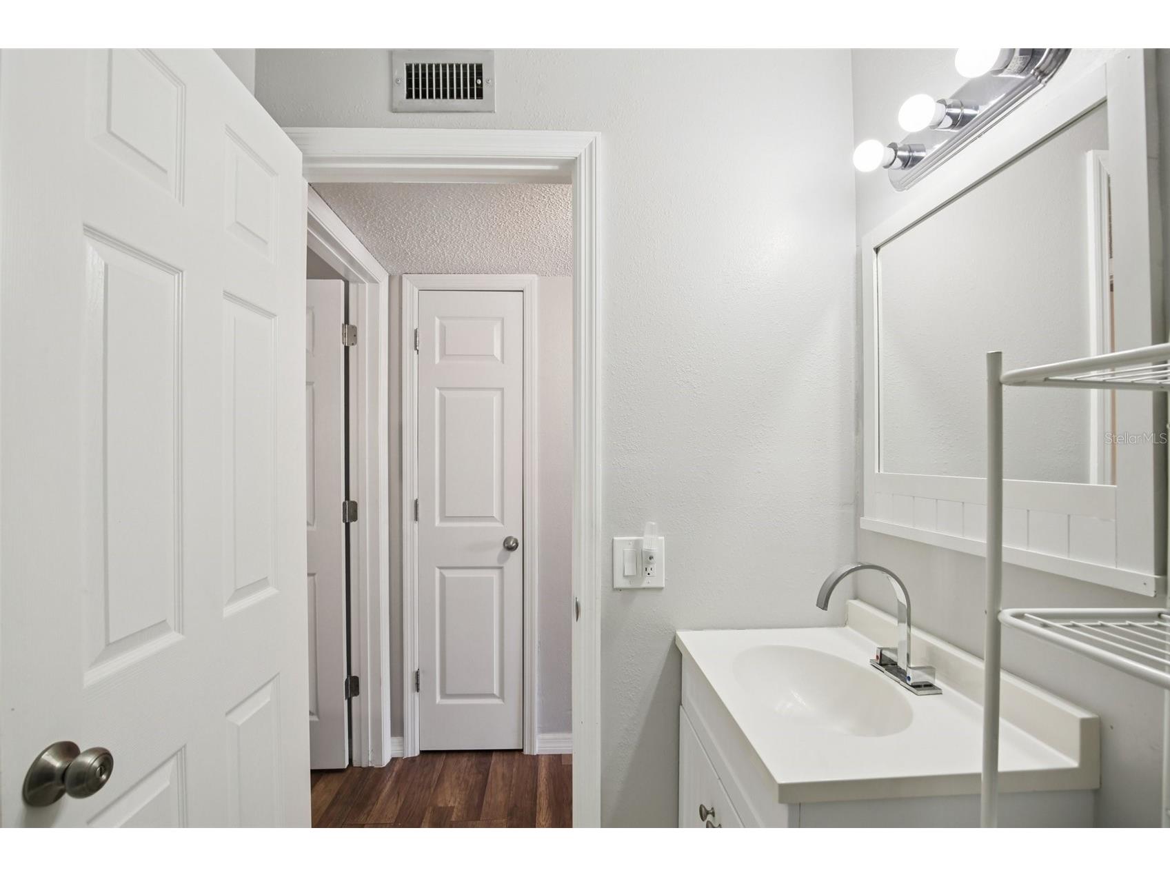 2461 Rhodesian Drive #7 Clearwater FL 33763 TB8483966 image15