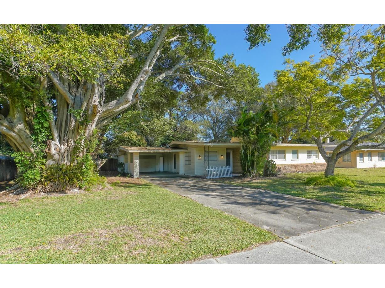 2461 Ringling Boulevard Sarasota FL 34237 A4658766 image1
