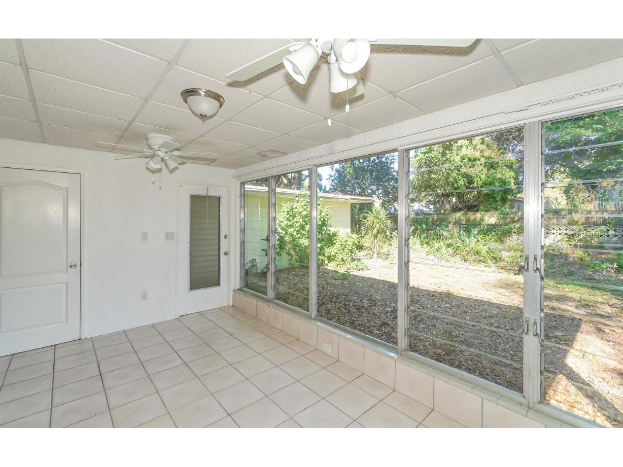 2461 Ringling Boulevard Sarasota FL 34237 A4658766 image10