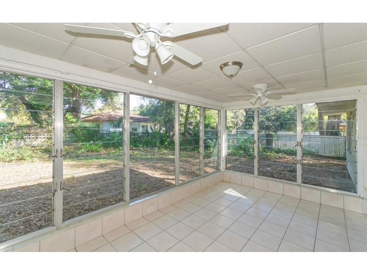 2461 Ringling Boulevard Sarasota FL 34237 A4658766 image11