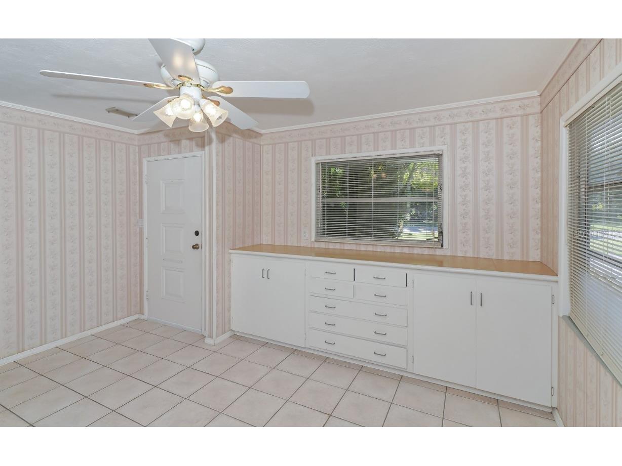 2461 Ringling Boulevard Sarasota FL 34237 A4658766 image12