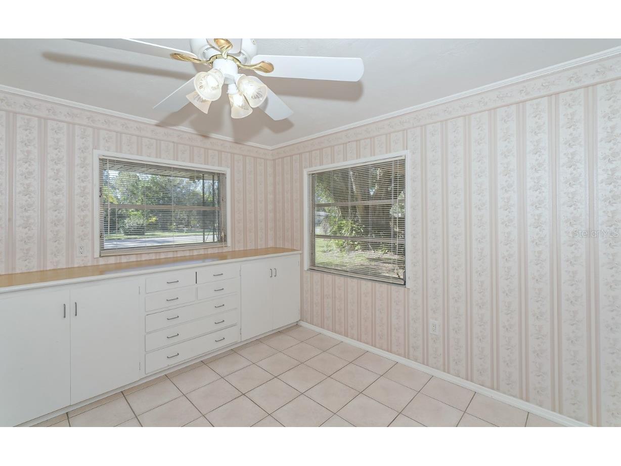 2461 Ringling Boulevard Sarasota FL 34237 A4658766 image13