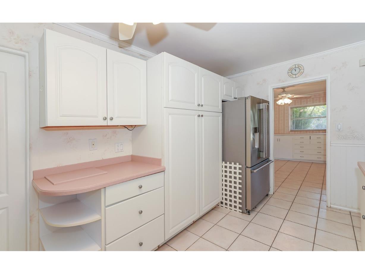 2461 Ringling Boulevard Sarasota FL 34237 A4658766 image15