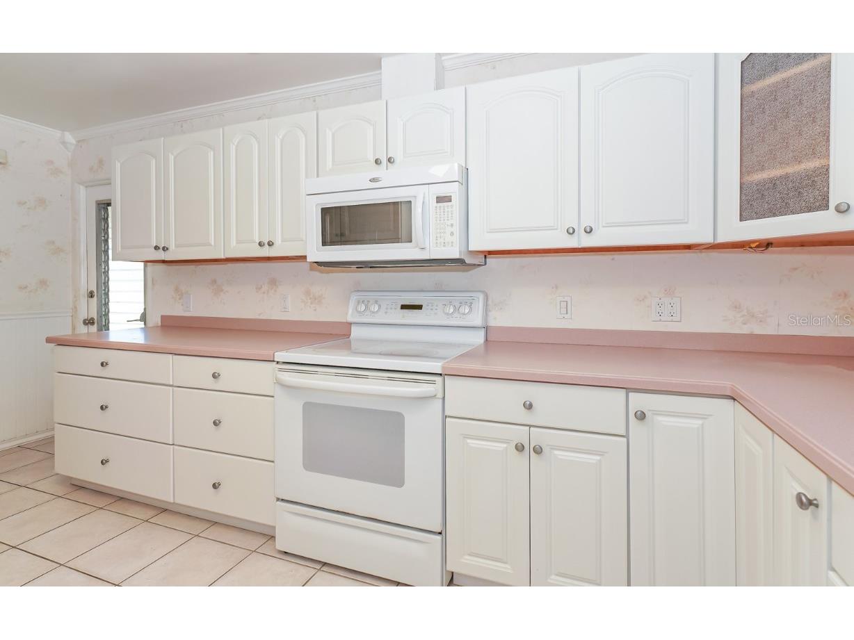 2461 Ringling Boulevard Sarasota FL 34237 A4658766 image16