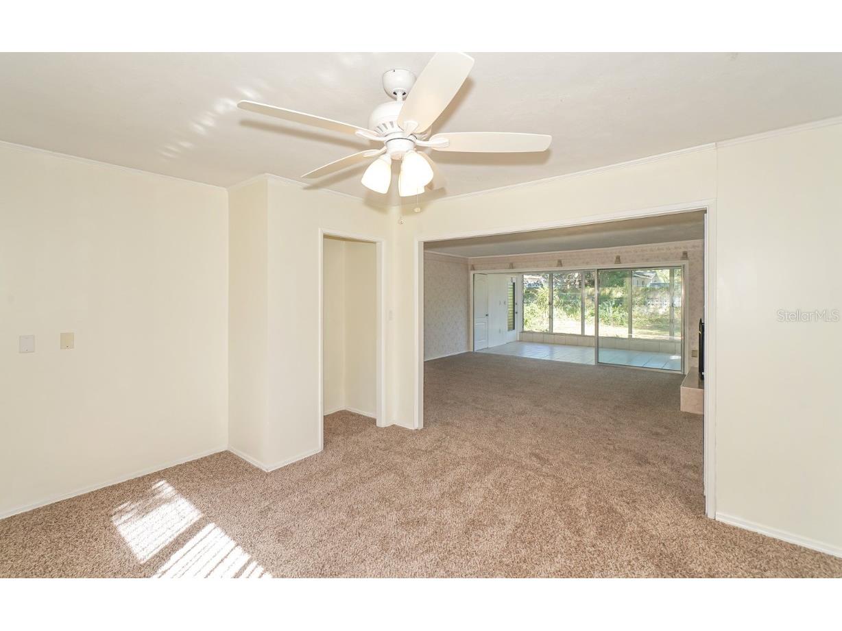 2461 Ringling Boulevard Sarasota FL 34237 A4658766 image18