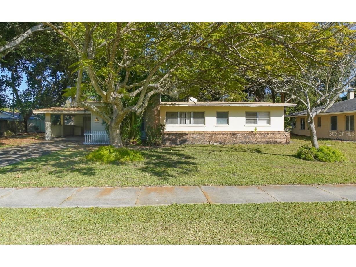 2461 Ringling Boulevard Sarasota FL 34237 A4658766 image2