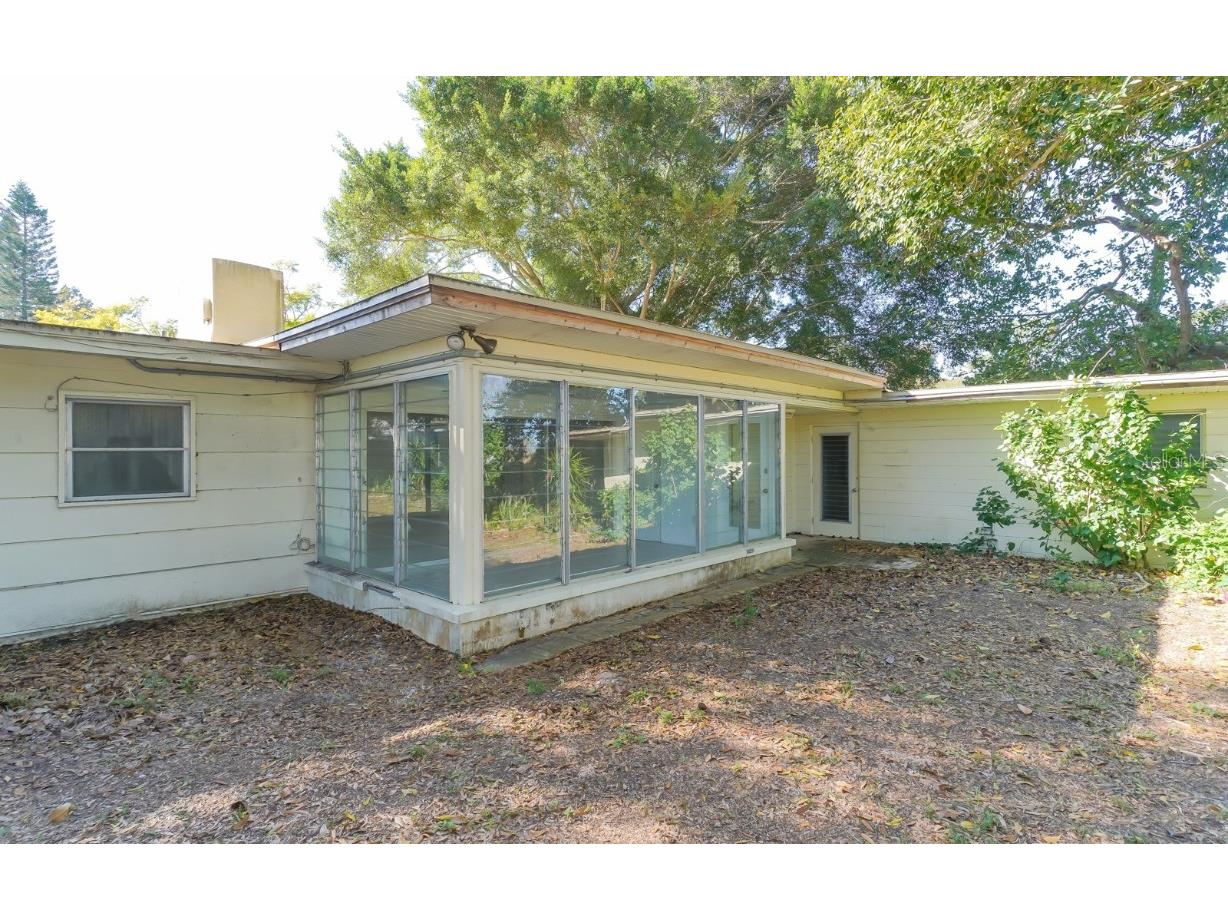 2461 Ringling Boulevard Sarasota FL 34237 A4658766 image27