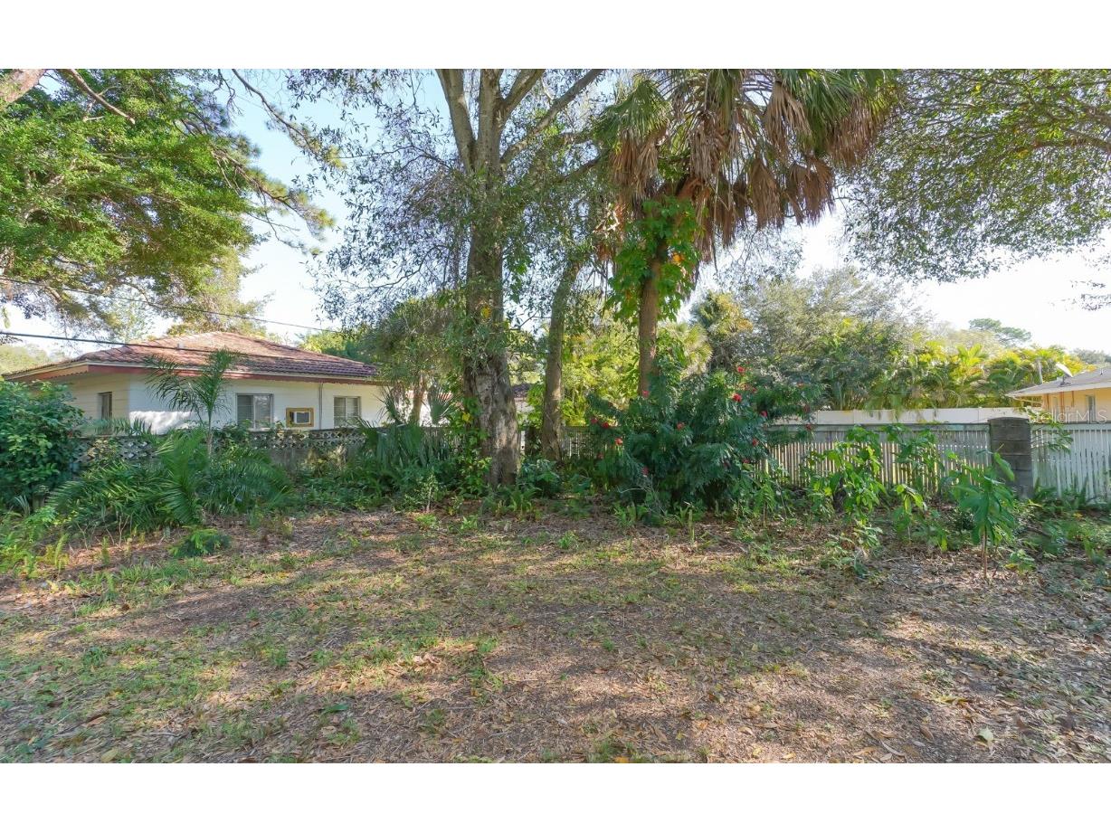 2461 Ringling Boulevard Sarasota FL 34237 A4658766 image29