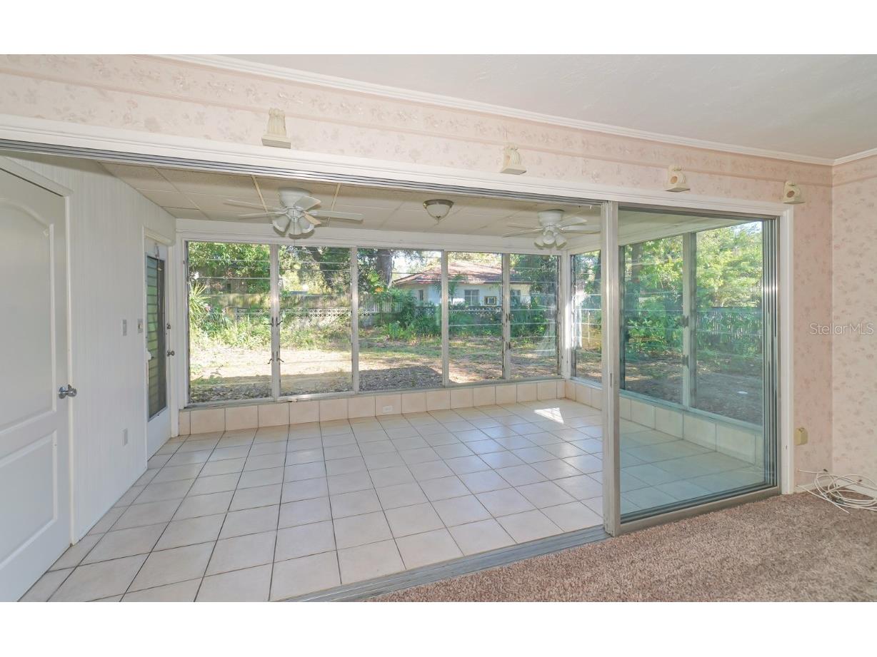2461 Ringling Boulevard Sarasota FL 34237 A4658766 image9