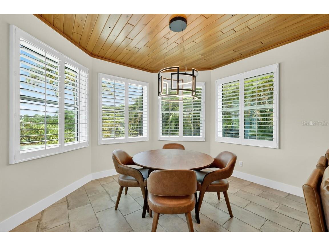 2461 SE North Lookout Boulevard Port Saint Lucie FL 34984 - C-24 CANAL O6336679 image12