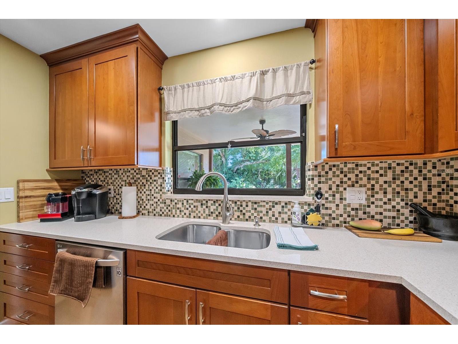 2462 Clematis Street Sarasota FL 34239 A4697812 image16