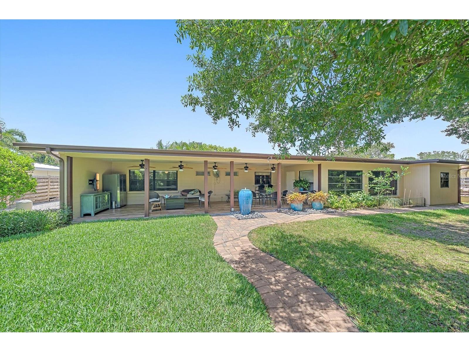 2462 Clematis Street Sarasota FL 34239 A4697812 image2