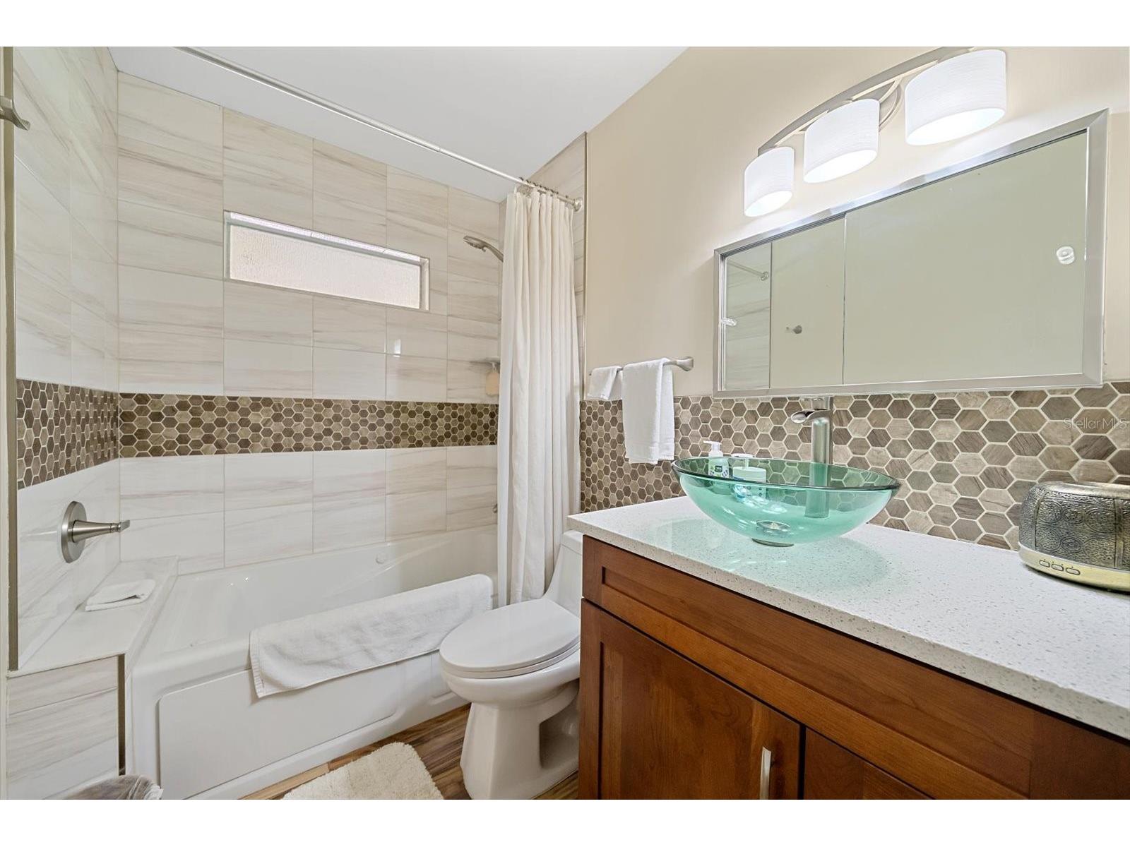2462 Clematis Street Sarasota FL 34239 A4697812 image31