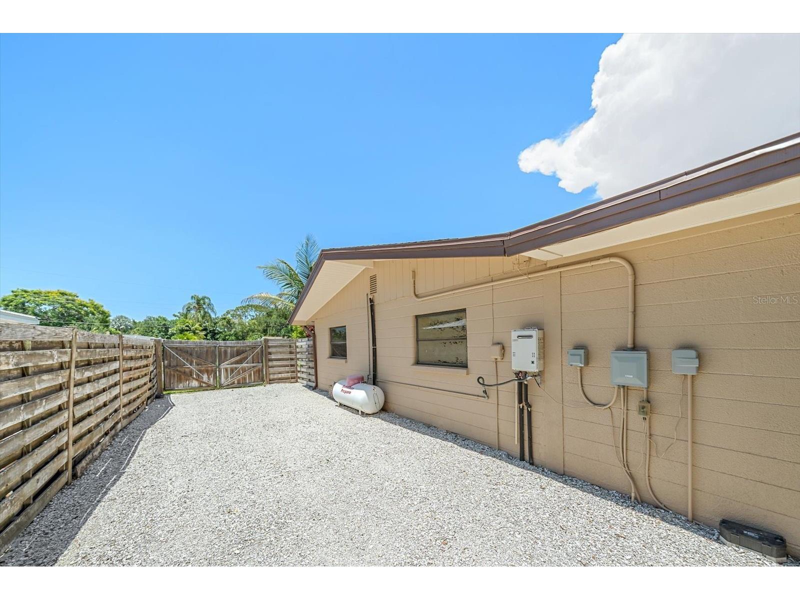 2462 Clematis Street Sarasota FL 34239 A4697812 image40