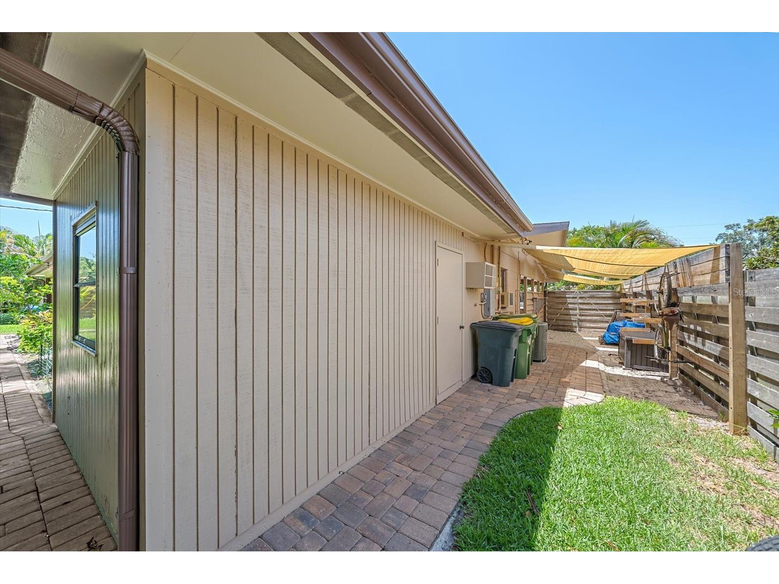 2462 Clematis Street Sarasota FL 34239 A4697812 image41