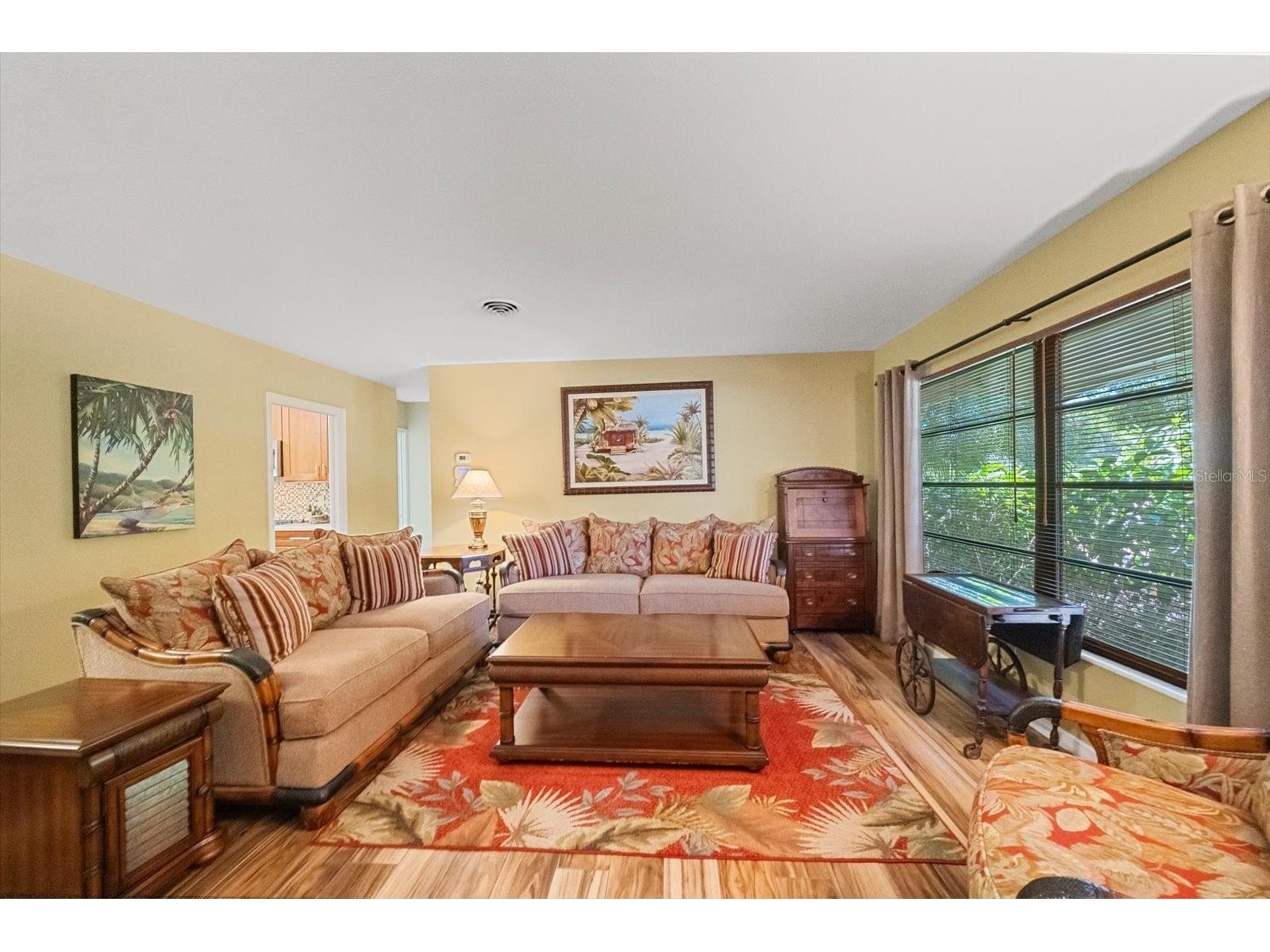 2462 Clematis Street Sarasota FL 34239 A4697812 image9