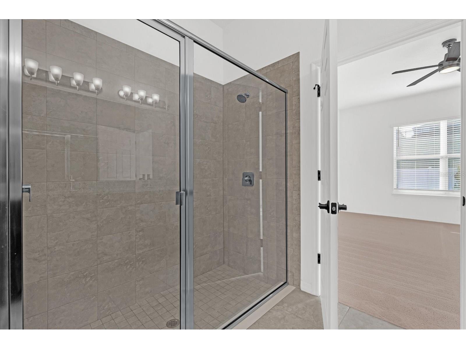 2462 Felce Court Davenport FL 33897 O6381172 image16