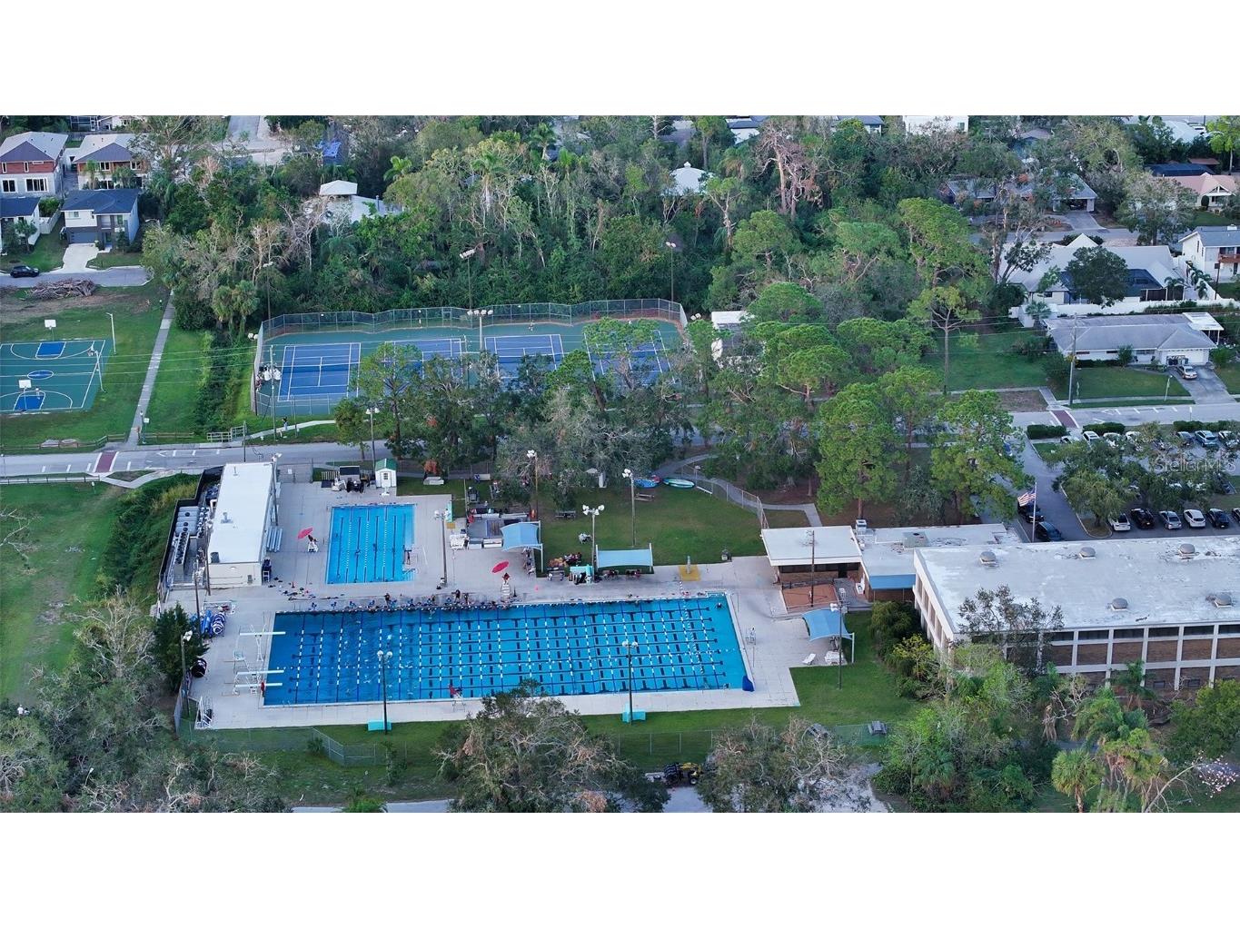 2462 Hyde Park Street Sarasota FL 34239 A4656508 image25