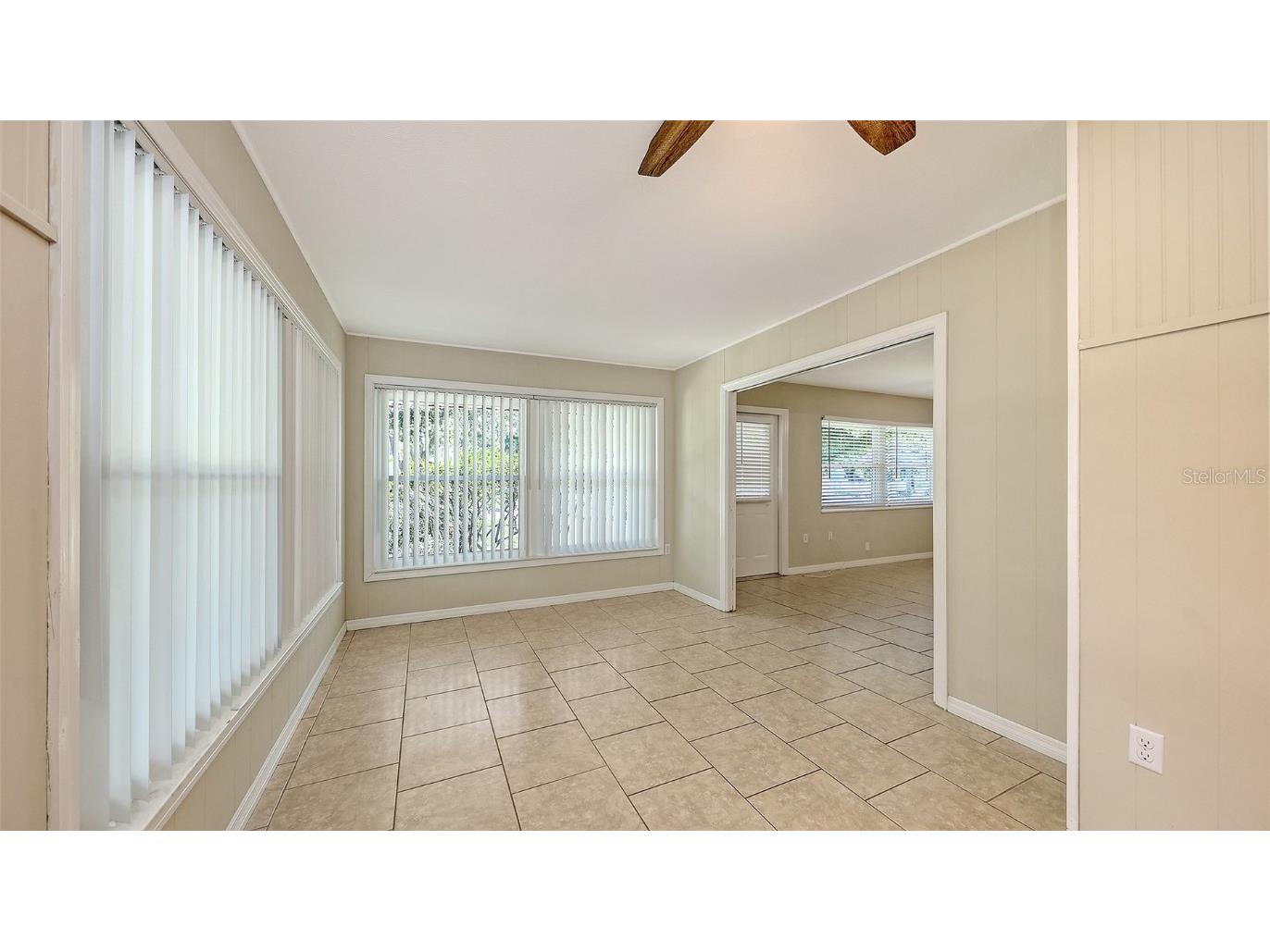 2462 Hyde Park Street Sarasota FL 34239 A4656508 image6