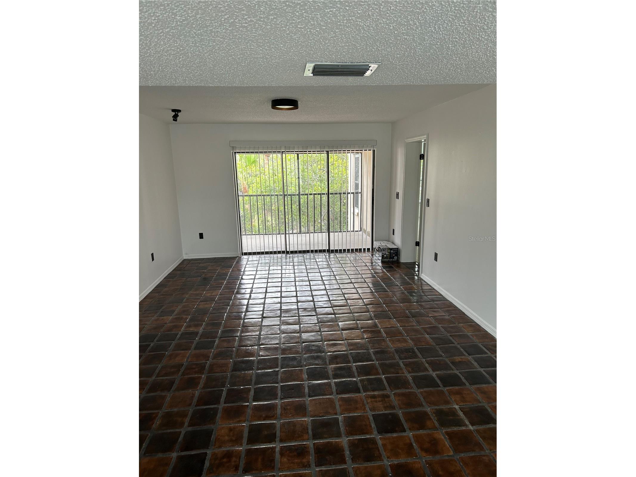 2462 Kingfisher Lane #J203 Clearwater FL 33762 TB8510511 image2