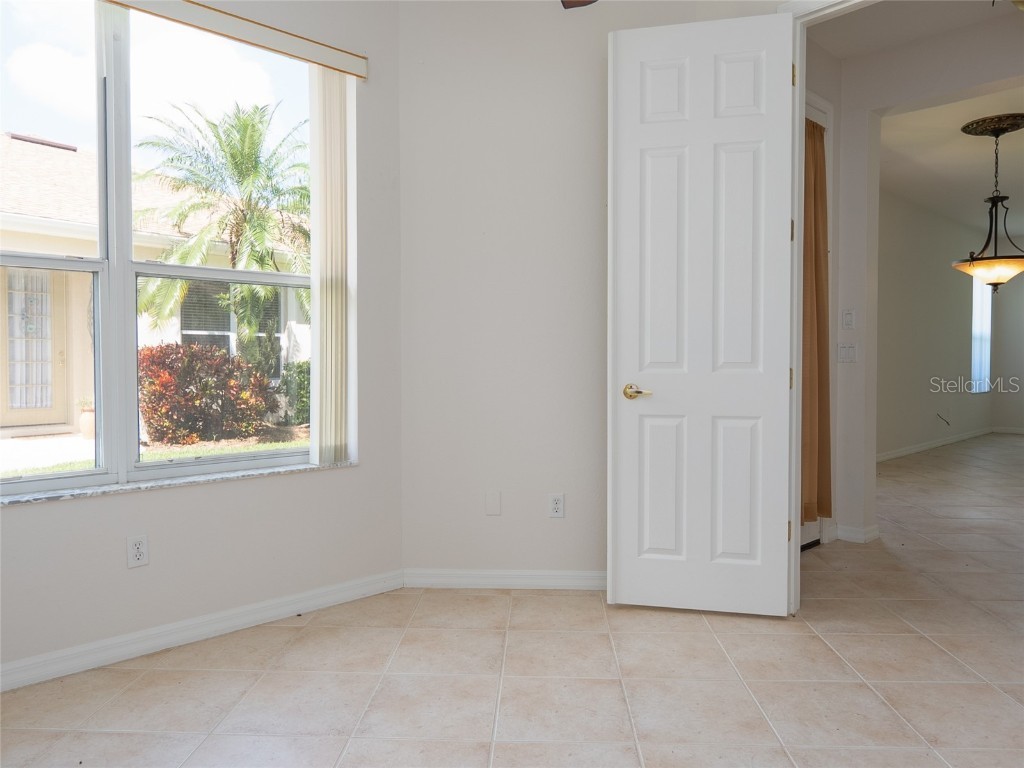 2462 Magnolia Circle North Port FL 34289 A4663656 image17